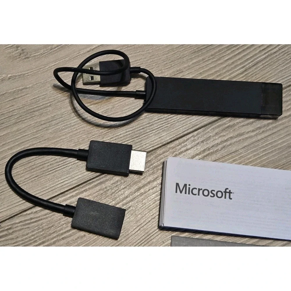 Microsoft Wireless Display Adapter HDMI w/ USB Model 1628